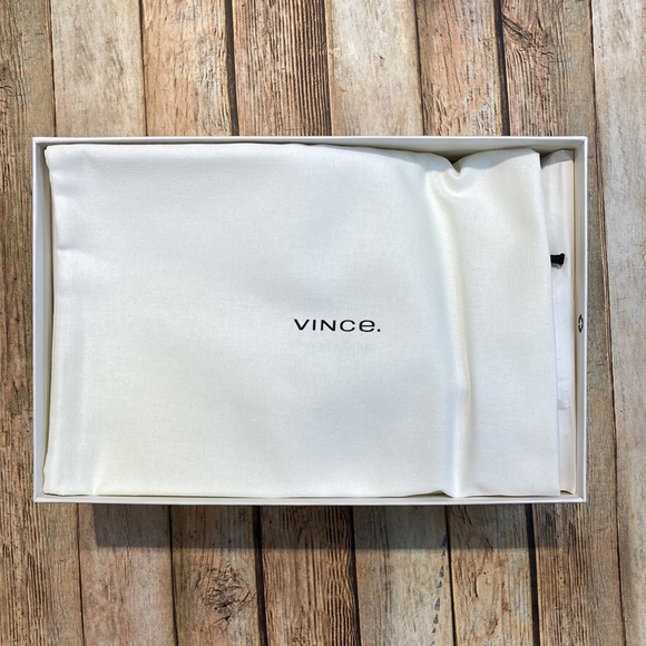 VINCE. Percey Black Suede Block Heel Size 6 - Picture 9 of 11